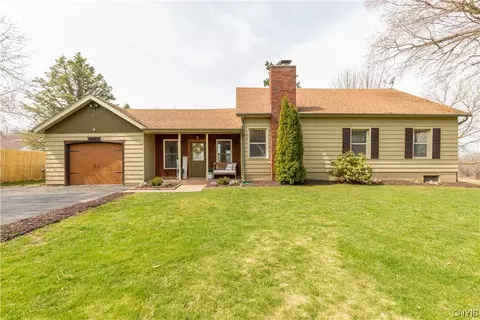 6157 Van Alstine Rd, Camillus, NY 13031