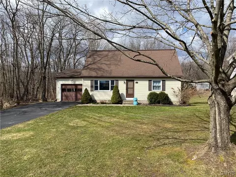 2641 Ellsworth Rd, Van Buren, NY 13027