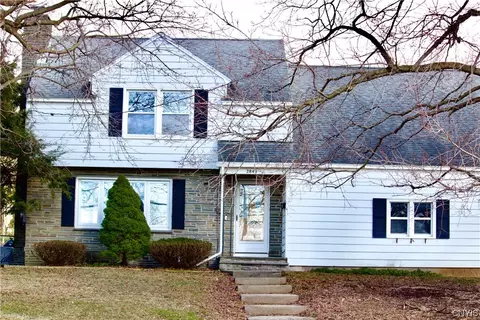 2845 Oneida St, Utica, NY 13501