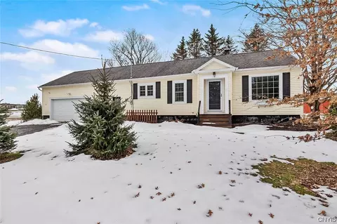 1832 Route 80 W, New Woodstock, NY 13122
