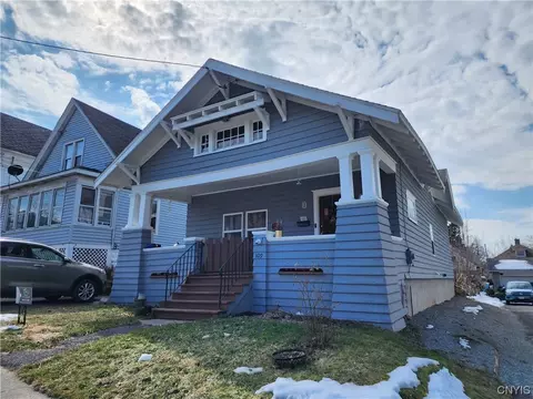 109 Whitwell Dr, Syracuse, NY 13203