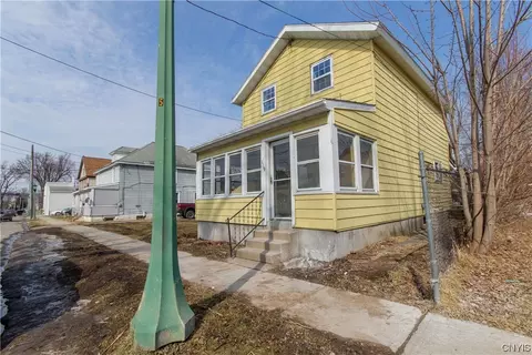 119 E Lynde St, Watertown, NY 13601
