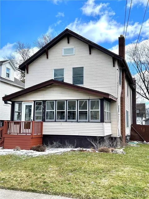 169 Homecroft Rd, Syracuse, NY 13206
