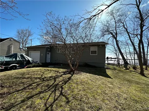 169 Shaw Rd, West Monroe, NY 13167