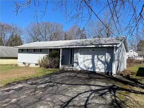 205 Pine Grove St, Syracuse, NY 13210