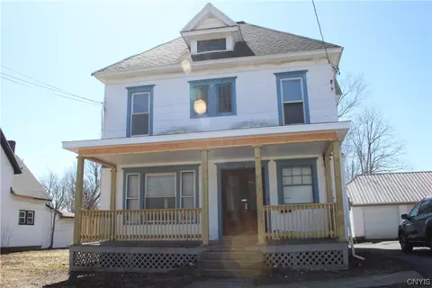 731 Coffeen St, Watertown, NY 13601