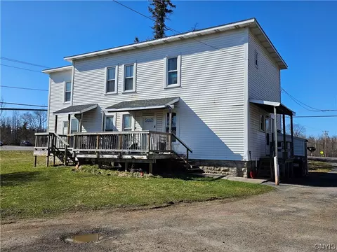 7121 N Manlius Rd, Kirkville, NY 13082