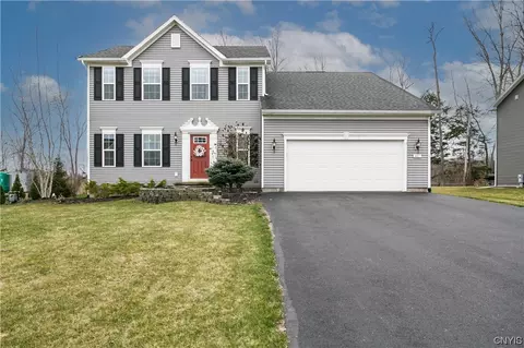 427 Tuscany Ln, Van Buren, NY 13027