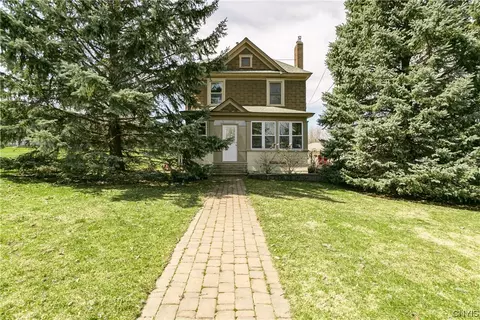 4873 East Ave, Onondaga, NY 13215