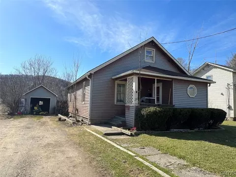 256 E Dyke St, Wellsville, NY 14895