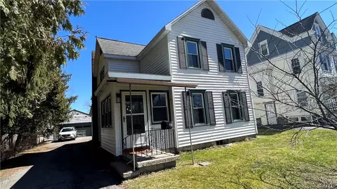 125 Cramer Ave, Oneida, NY 13421