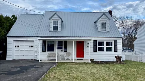 403 S Orchard Rd, Geddes, NY 13219