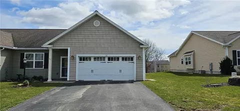 14 Village View Dr, Tully, NY 13159