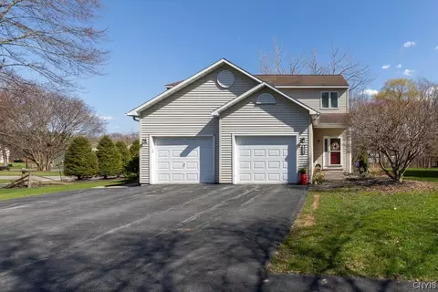 4020 Long Branch Rd, Salina, NY 13090