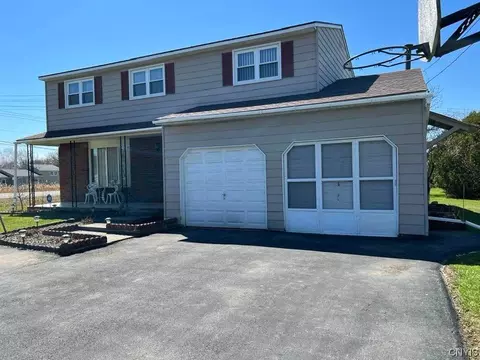4871 Odonnell St, Liverpool, NY 13088