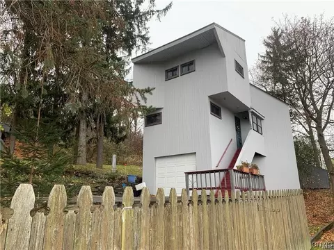 16341636 Westmoreland Ave, Syracuse, NY 13210