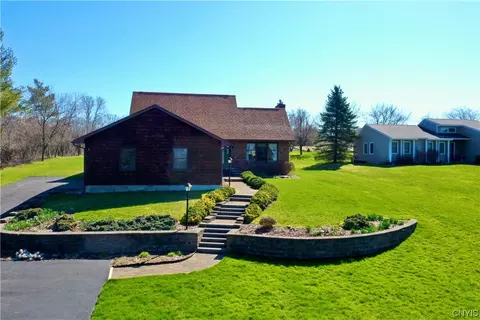 4878 Rockefeller Rd, Owasco, NY 13021