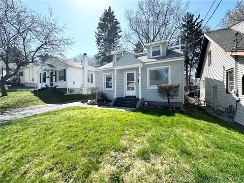 142 Burns Ave, Syracuse, NY 13206