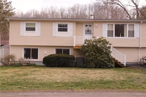 55 Shelter Valley Rd, Newfield, NY 14867