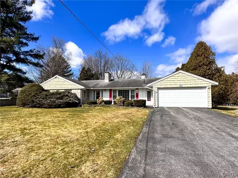 146 Paris Rd, New Hartford, NY 13413