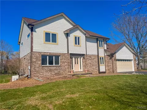 15 Green Links Turn, Owasco, NY 13021