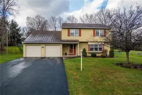 16 Gateshead Rd, New Hartford, NY 13413