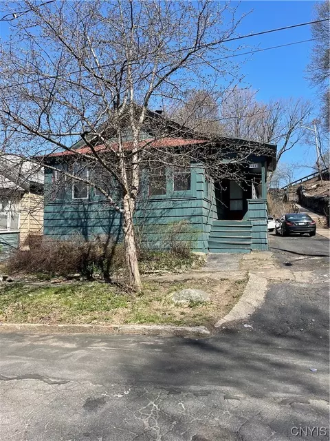 117 Hartley St, Syracuse, NY 13203