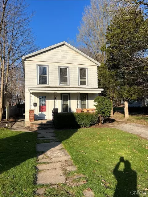 35 Jefferson St, Auburn, NY 13021