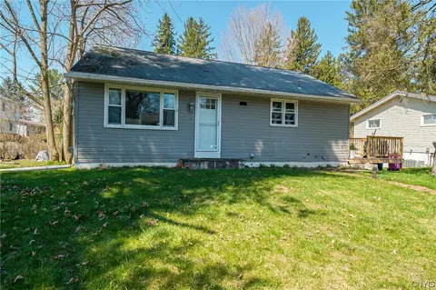 35 Frawley Dr, Van Buren, NY 13027