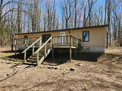 11022 Empeyville Rd, Florence, NY 13316