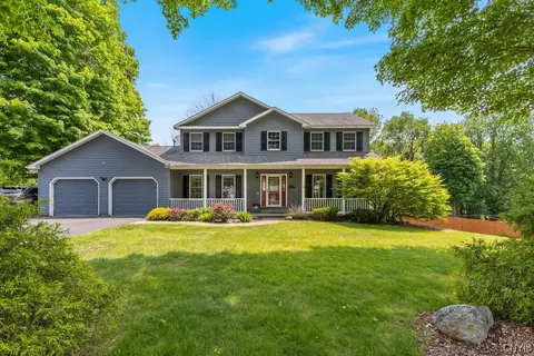 305 Hourglass Ln, Lysander, NY 13027
