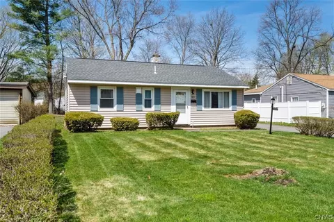15 Ashwood Ave, Whitestown, NY 13492