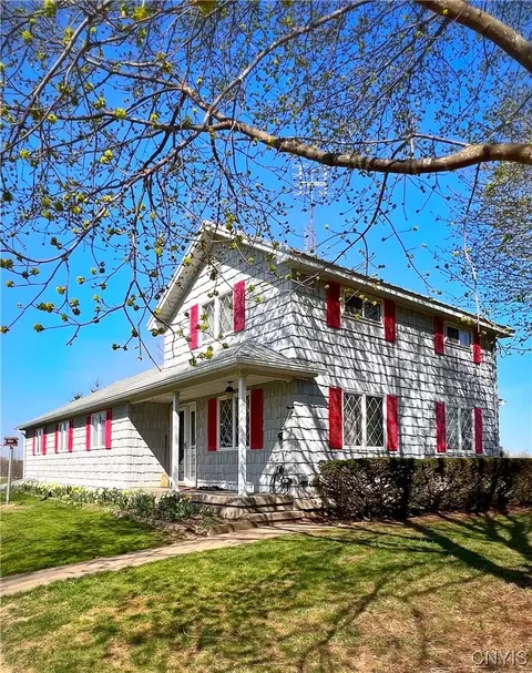 12363 Upton Road Rd, Victory, NY 13143