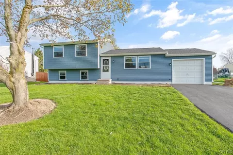 8411 Falcon Dr, Liverpool, NY 13090