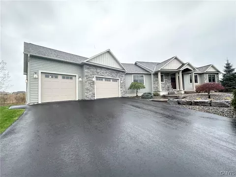 131 Crane Lndg, Manlius, NY 13104