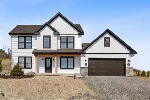 5984 Paradise Cir, Camillus, NY 13031