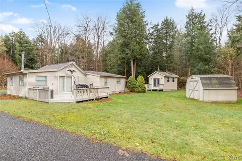 22 Rachel St, Bernhards Bay, NY 13028