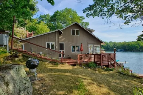 43254 County Route 100, Orleans, NY 13640