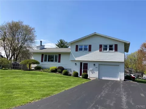 6913 Wyant Way, Salina, NY 13088