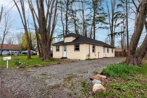126 Jefferson Ave, Sullivan, NY 13037