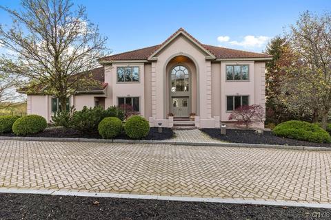 6004 Westcliffe Rd, Jamesville, NY 13078