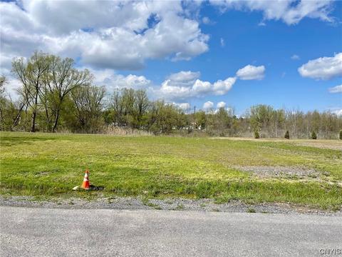 45 Merrimac Street, New Hartford, NY 13413