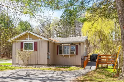 446 Otsego St, German Flatts, NY 13357