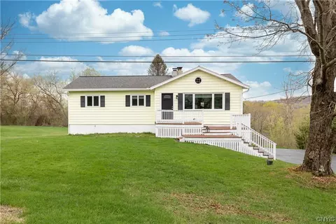 8511 Indian Hill Rd, Manlius, NY 13104
