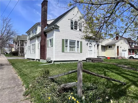 1632 York St, Utica, NY 13502