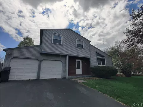 8152 Scotia Ln, Clay, NY 13090