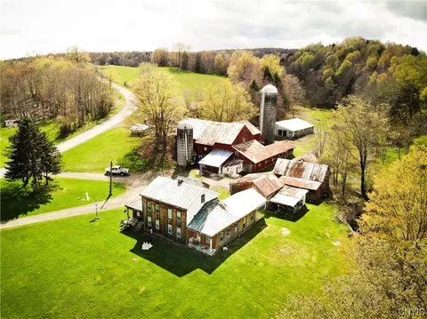 5349 Conrad Rd, Cincinnatus, NY 13040