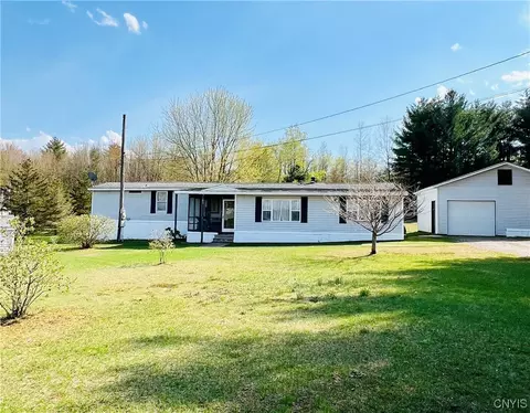 83 Wilson Rd, Central Square, NY 13036