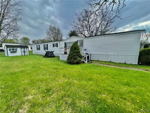 28 Water Wheel Cir, Kirkland, NY 13321