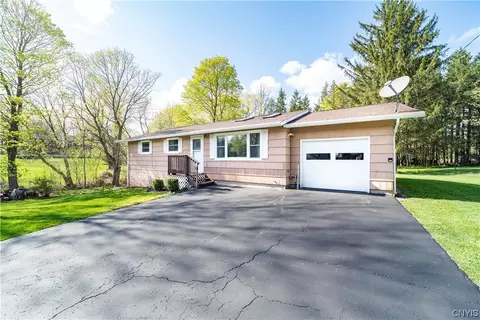 4941 Micandrea Dr, Onondaga, NY 13215